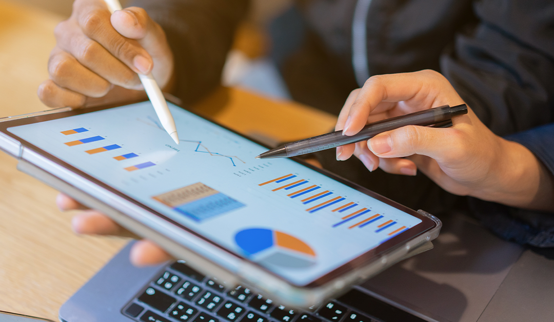 Descubre la utilidad del benchmarking en comunicación interna